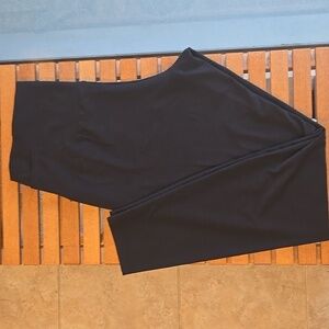 Grace and Lace Black Leggings with Pockets Large